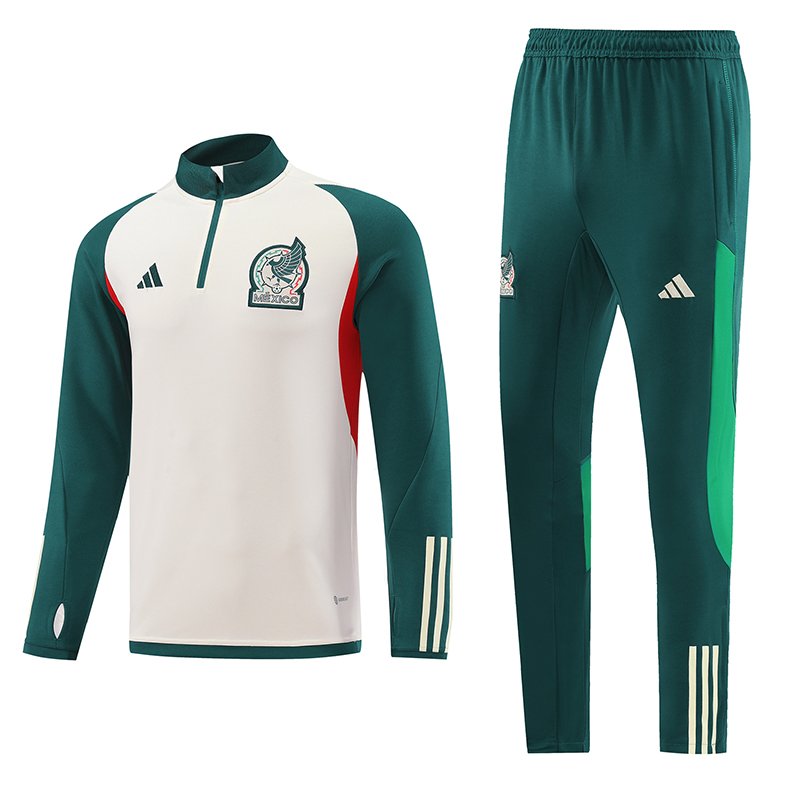 Conjunto entrenamiento México 23/24 - NewNow