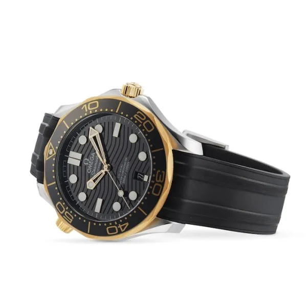 Omega Seamaster Men Automatic Black Rubber Watch O21022422001001